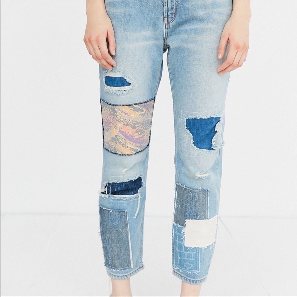 Urban Outfitters BDG Patchwork Distressed Destroyed Low Rise Boyfriend Jeans 26